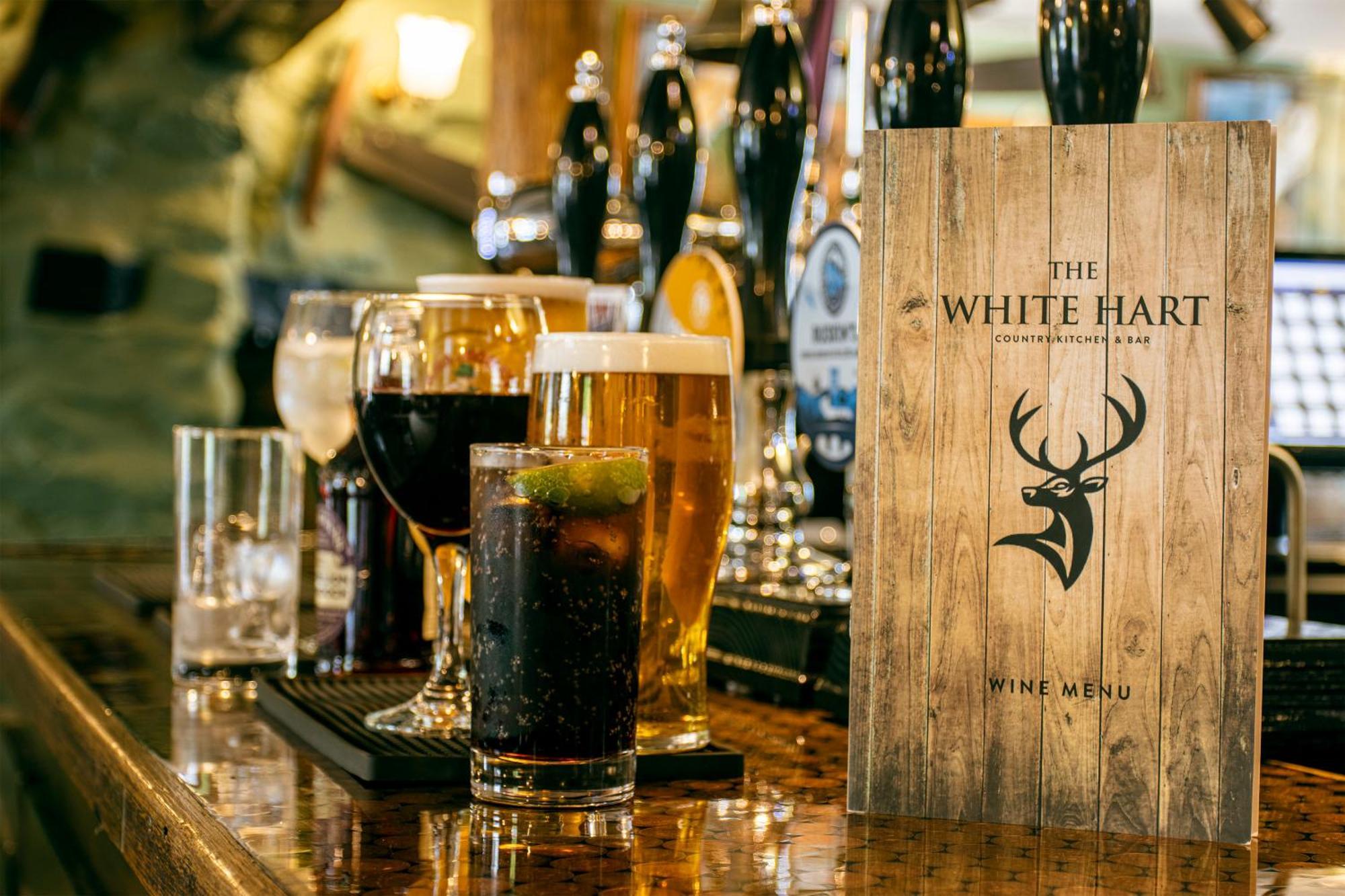 White Hart Inn Bouth Luaran gambar